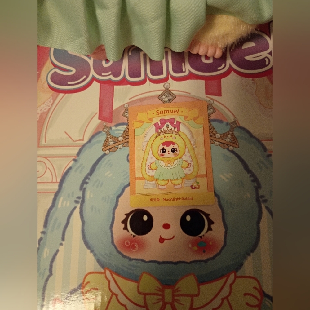 Samuel 400% Crown Rabbit Plush Doll in Yellow and Mint - Confirmed - Picture 2 of 10